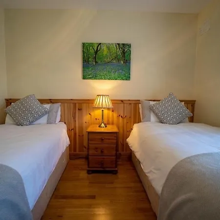 Burnham View * دينغل